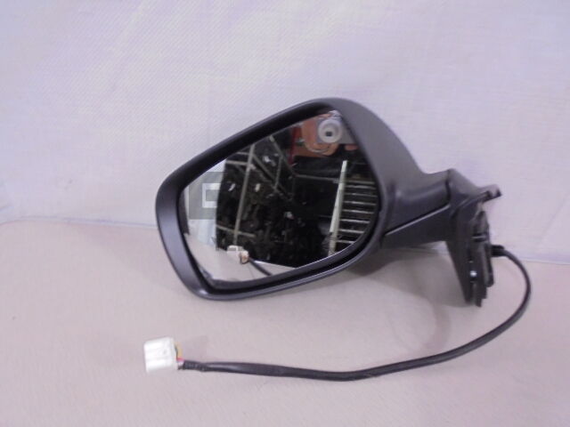 TOYOTA AURIS SOL AYNA OTM. 2010-2012 87906-02200-TAW