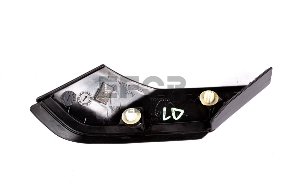 TOYOTA COROLLA CROSS SAĞ AYNA ÜÇGEN 2023-2025 60117-16010-ORJA