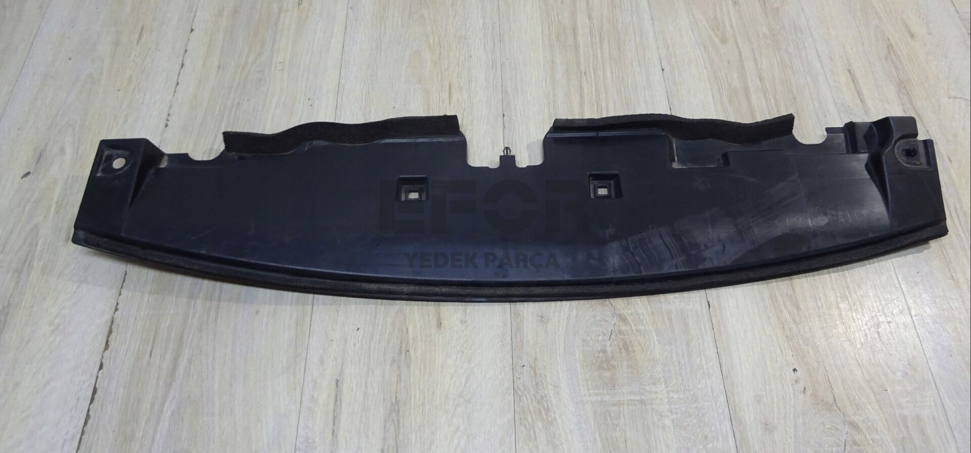 TOYOTA AURIS ÖN PANEL ALT HAVALANDIRMA 2015-2018 16592-0Y010-ORJ