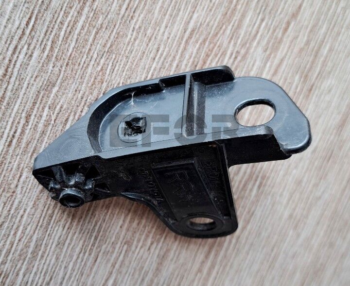 TOYOTA CHR SAĞ ARKA DODİK BRAKETİ 2017-2019 52153-F4010-ERQ