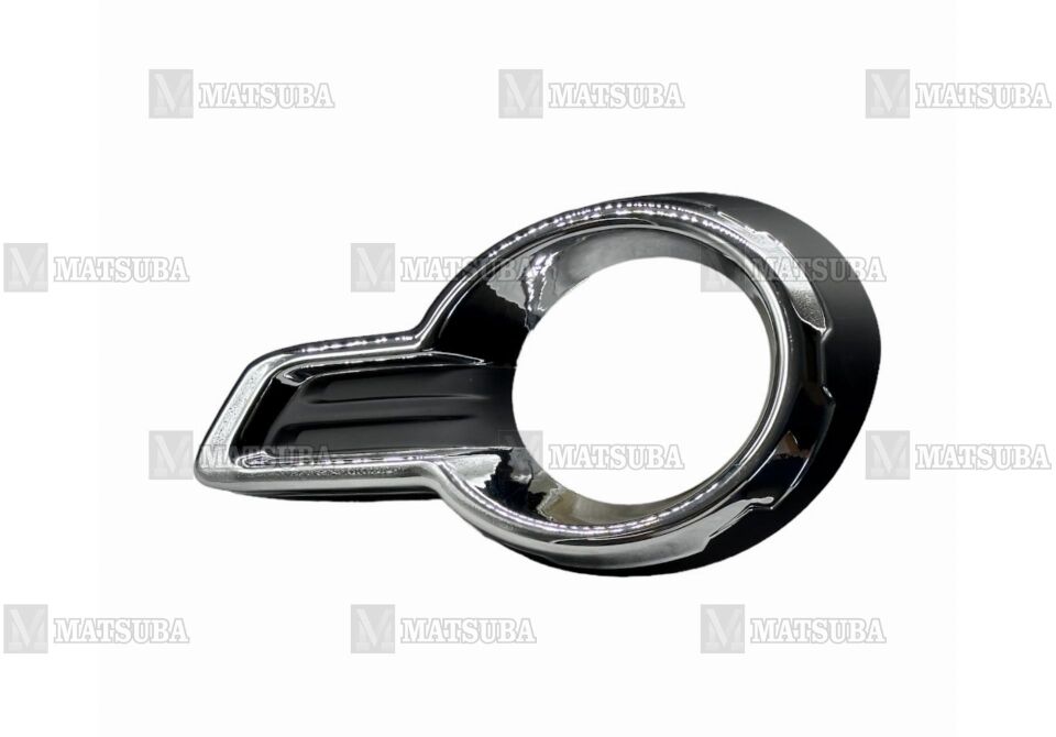 TOYOTA HILUX SAĞ SİS KAPAK SİSLİ NİKELAJI 2015-2019