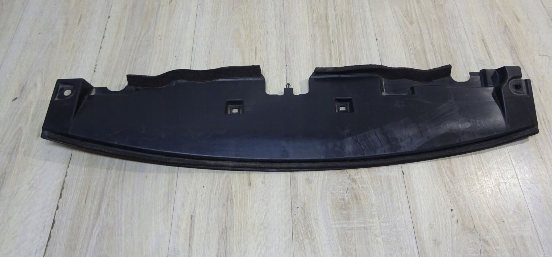 TOYOTA AURIS ÖN PANEL ALT HAVALANDIRMA 2015-2018