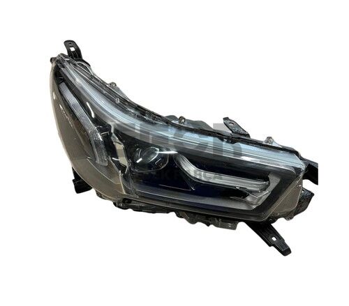 TOYOTA HILUX SAĞ FAR LEDLİ 2020-2024 81110-YP081-CAP